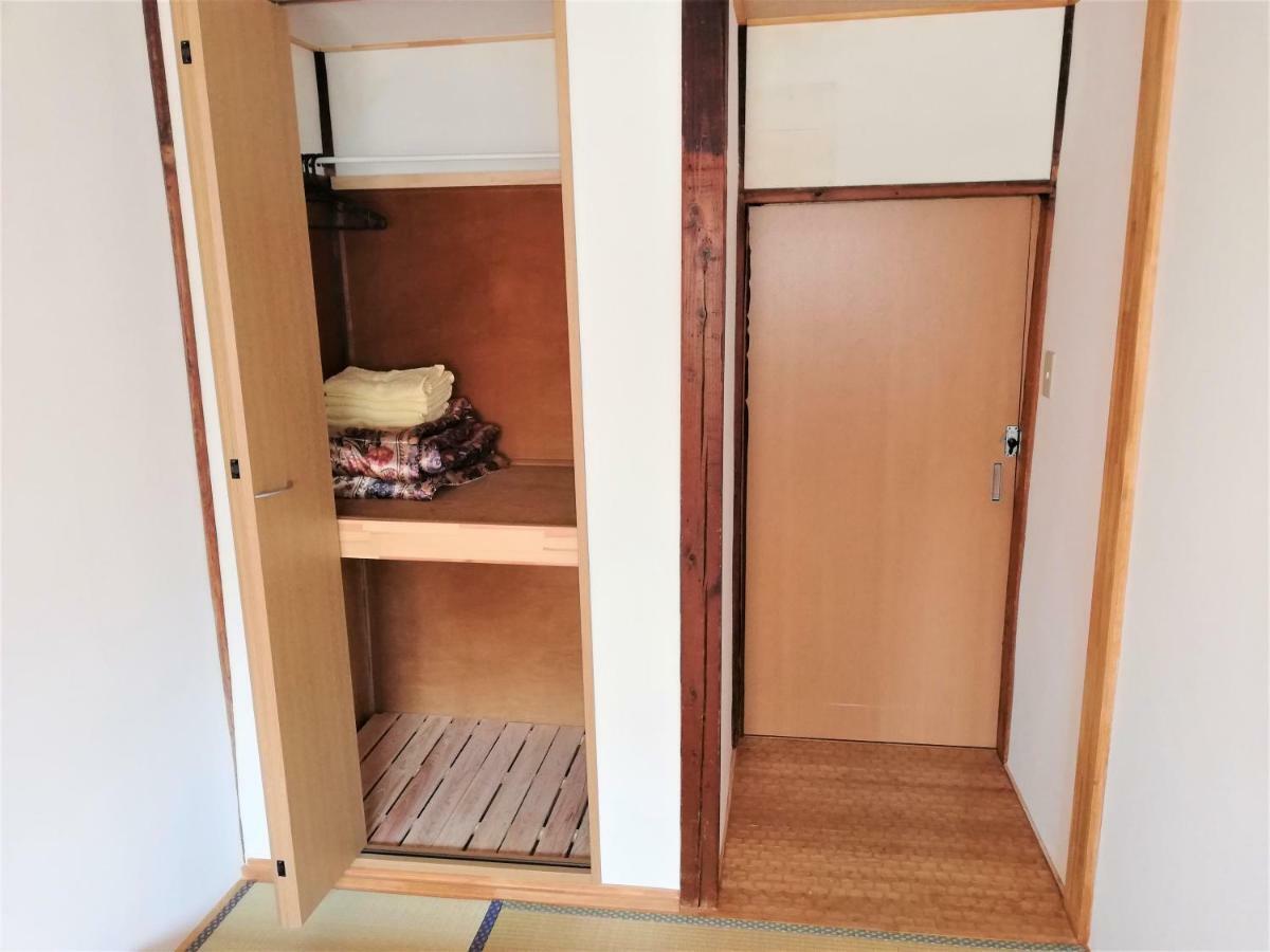 Guesthouse Oasis Ōsaka Extérieur photo
